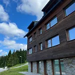 Apartment O18 - Klec